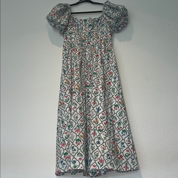 Moon River Dresses & Skirts - Moon River Floral Puff Sleeve